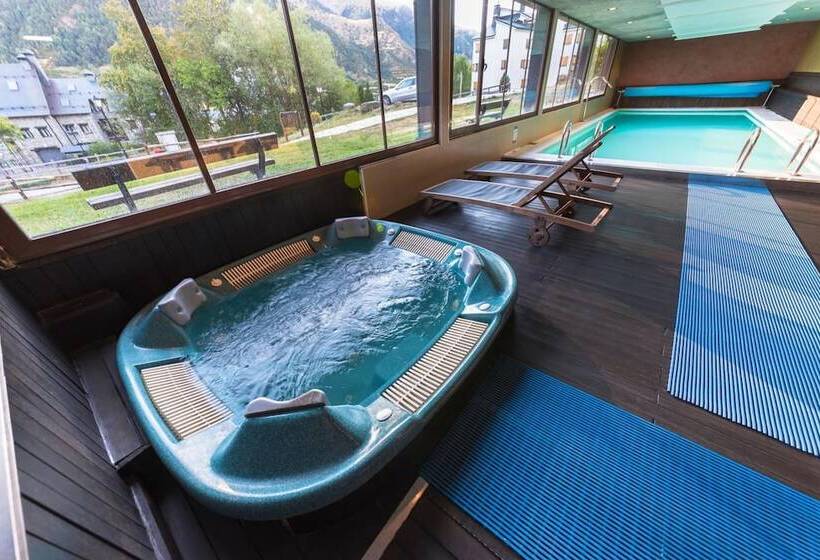 Aparthotel Sarrato