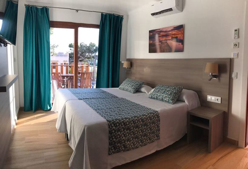 Apartamentos Playa Ferrera en Cala Ferrera | Destinia