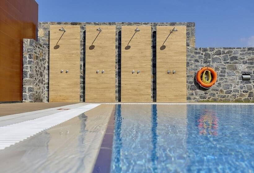 בית מלון כפרי Astir Beach