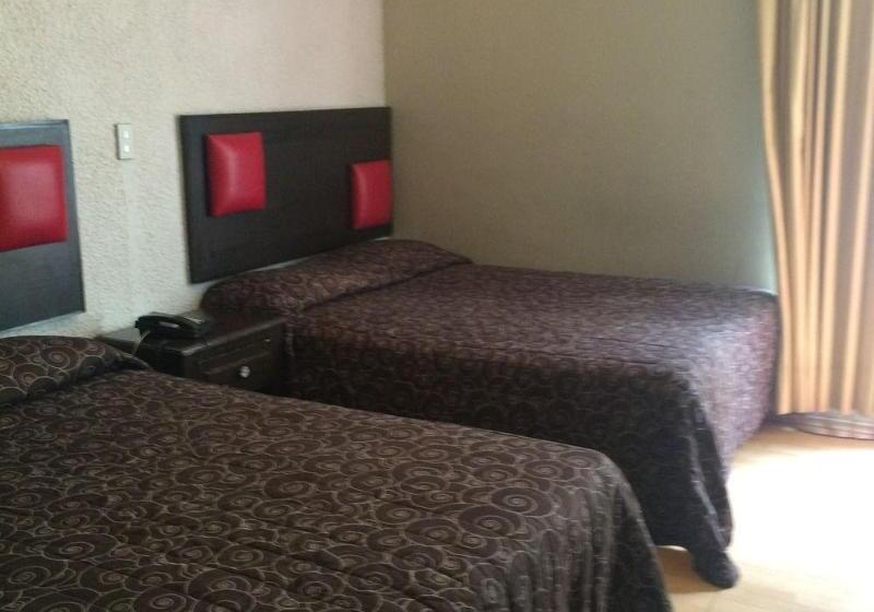 فندق Colon Express