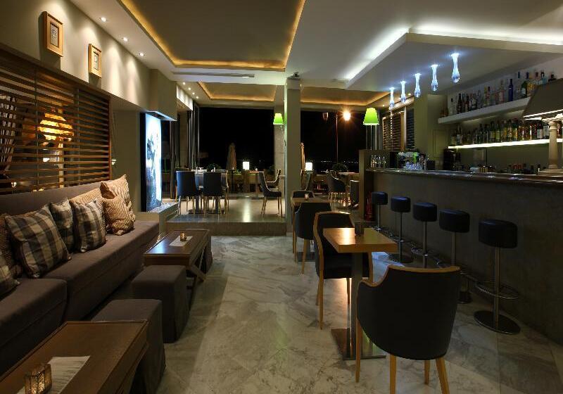 هتل Golden Star City Resort