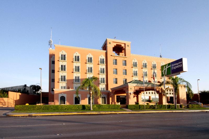 هتل Holiday Inn Express Torreon, An Ihg