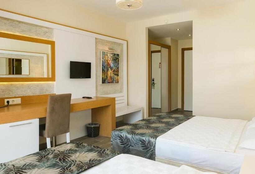 Kaila Beach Hotel   All Inclusive