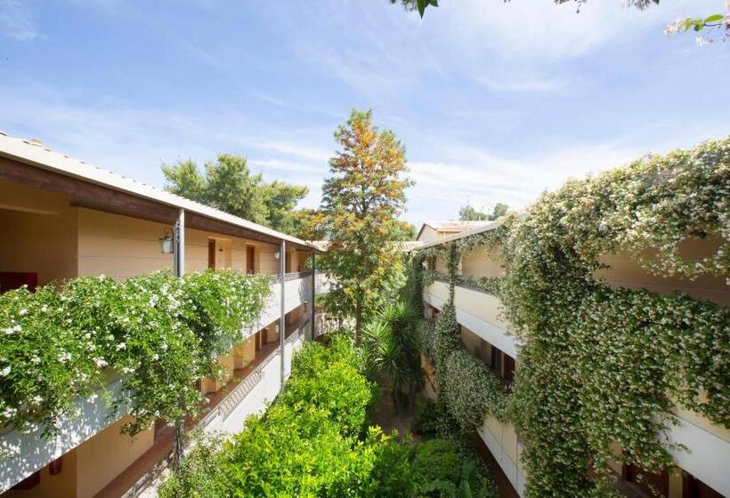 Отель Negroponte Resort Eretria