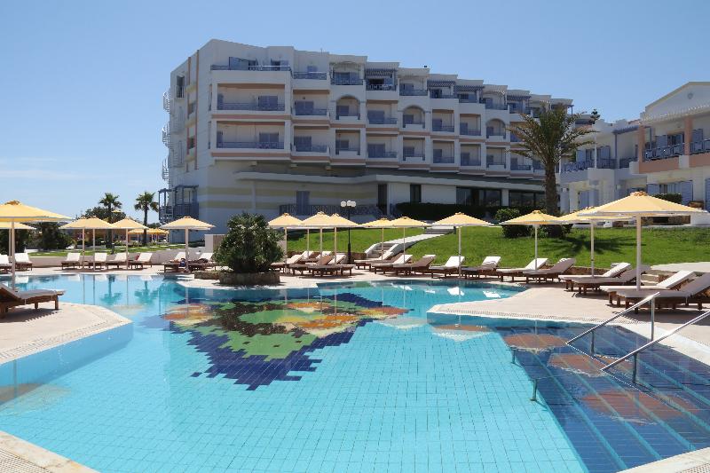 هتل Serita Beach