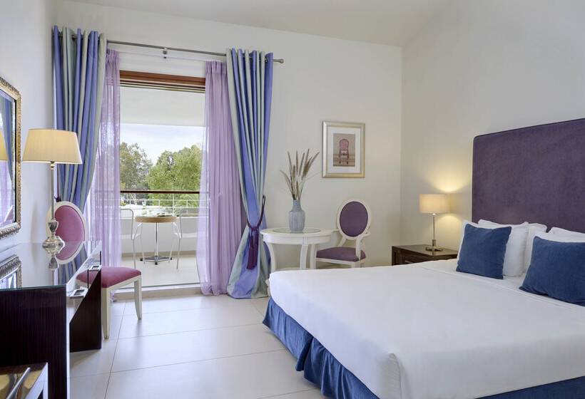 هتل Princess Resort, Santikos Collection