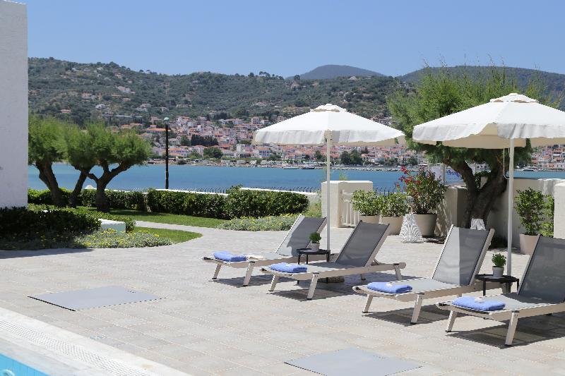 هتل Skopelos Village