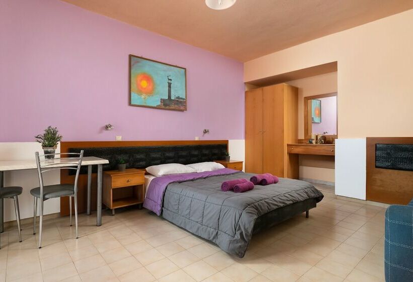 Marietta Hotel & Apartments