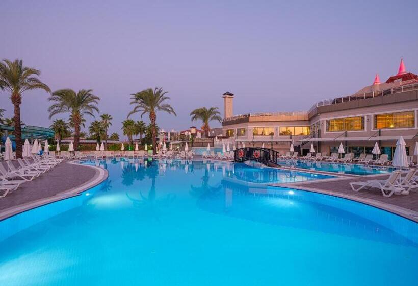 Aydinbey Famous Resort - Ultra All Inclusive