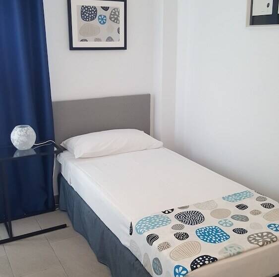 Ciw Hostel