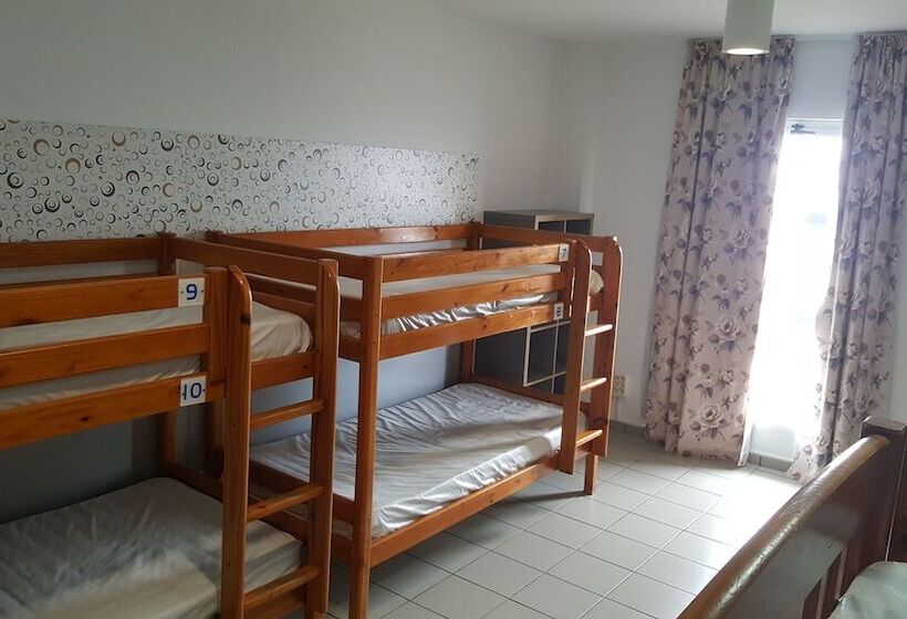 Ciw Hostel