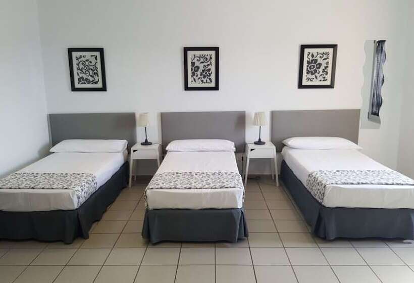 Ciw Hostel