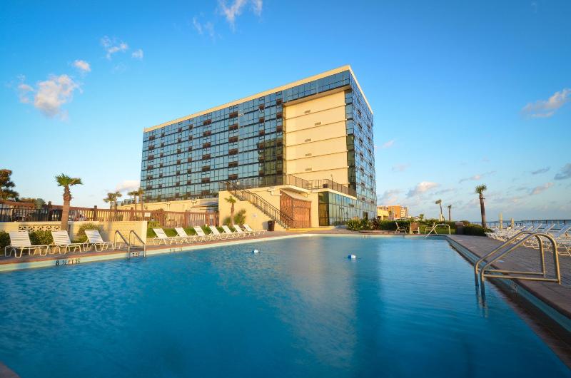 Beautiful Daytona Beach Oceanfront Condo