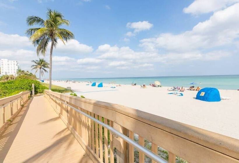 Отель 638 Ocean View Hollywood