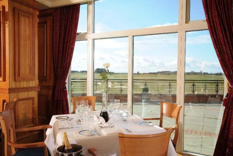 هتل Carnoustie Golf