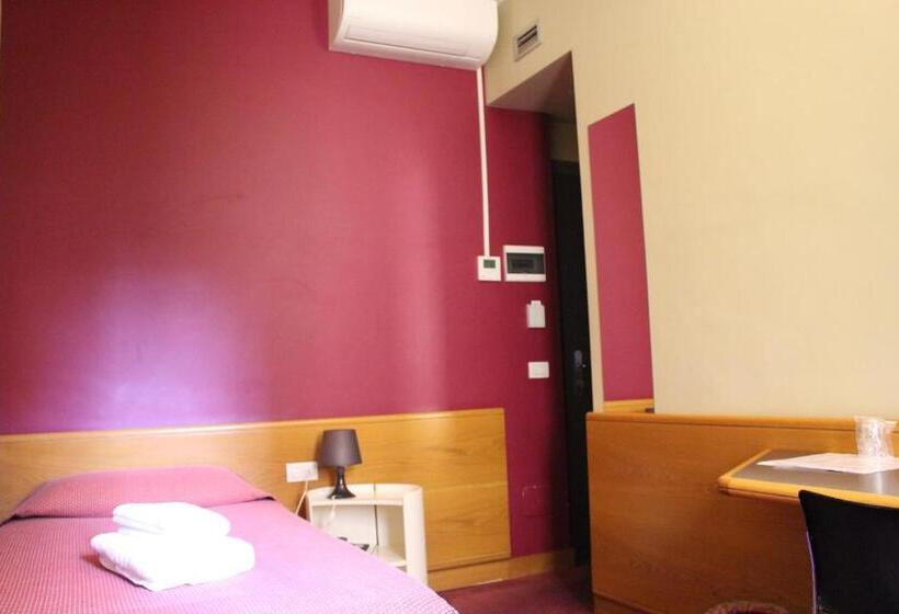 Fotos del hotel Club:  3