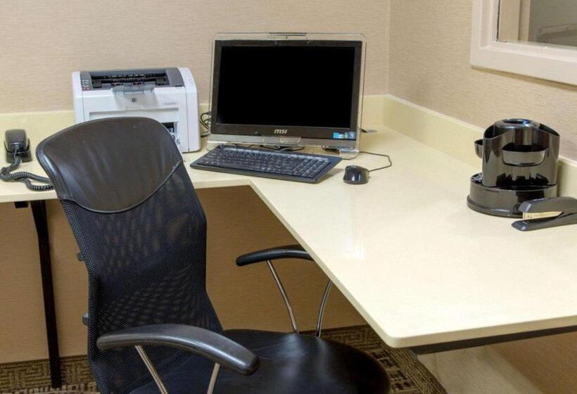 هتل Quality Inn Dfw Airport North