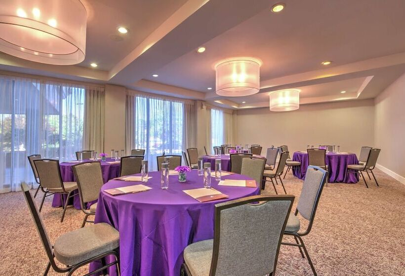 هتل The Brookhaven Atlanta