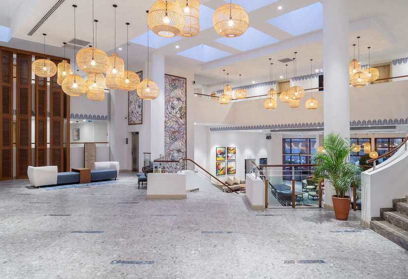 هتل Doubletree By Hilton Bodrum Isil Club Resort