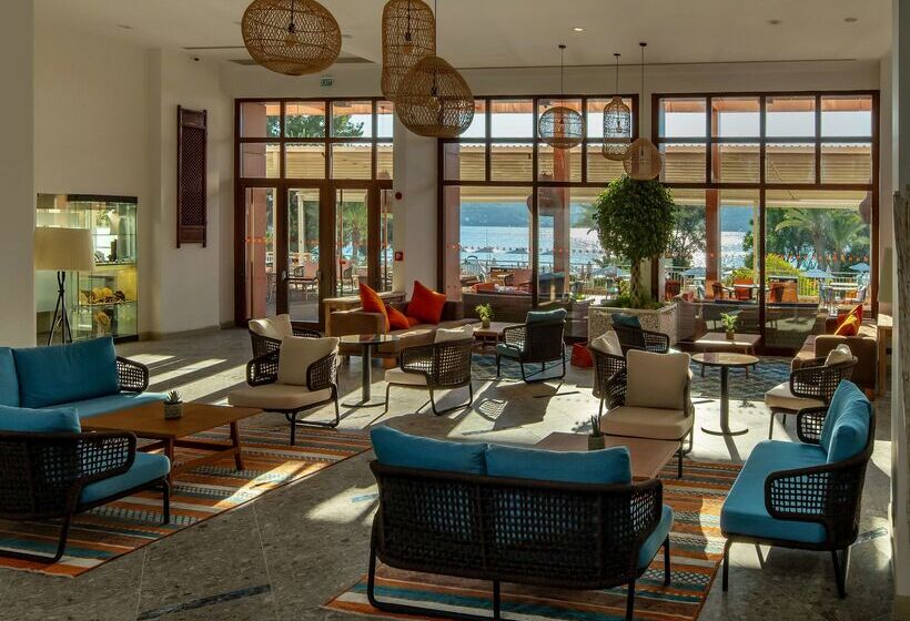 هتل Doubletree By Hilton Bodrum Isil Club Resort