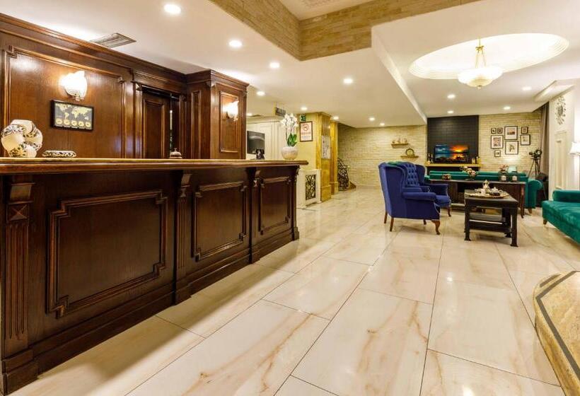 Fotos del hotel Golden Crown:  38