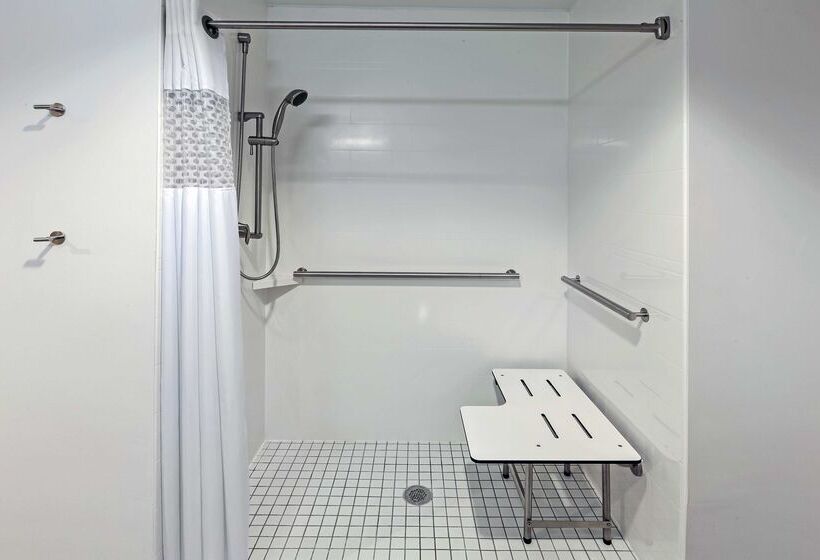 هتل Hampton Inn & Suites Houston Heights I 10