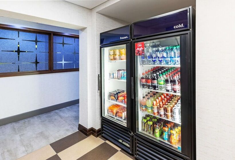 هتل Hampton Inn & Suites Houston Heights I 10