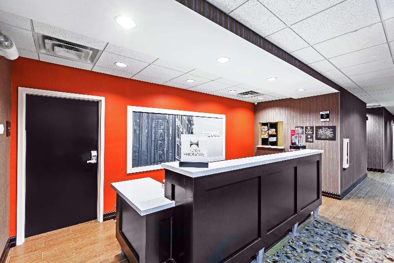 هتل Hampton Inn & Suites Houston Heights I 10