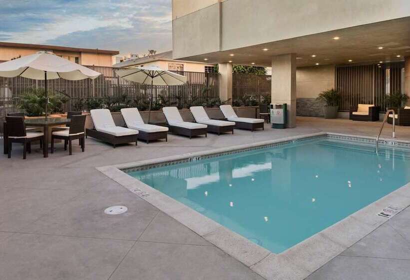 בית מלון כפרי Hampton Inn & Suites Los Angeles/hollywood