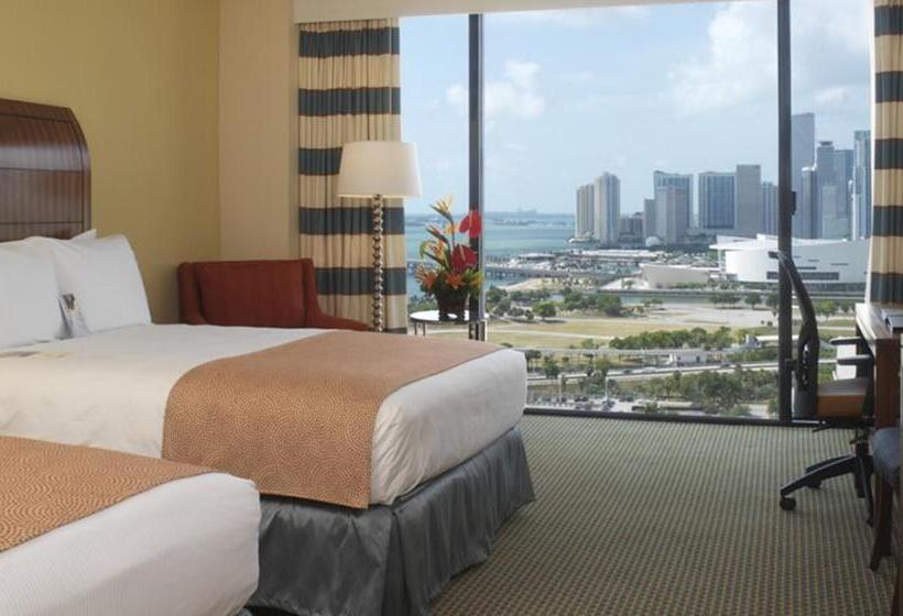 هتل Hilton Miami Downtown