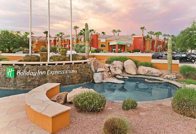 هتل Holiday Inn Express  & Suites Scottsdale  Old Town