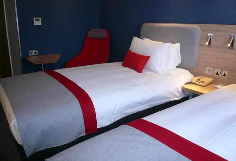 בית מלון כפרי Holiday Inn Express Oxford Kassam Stadium, An Ihg