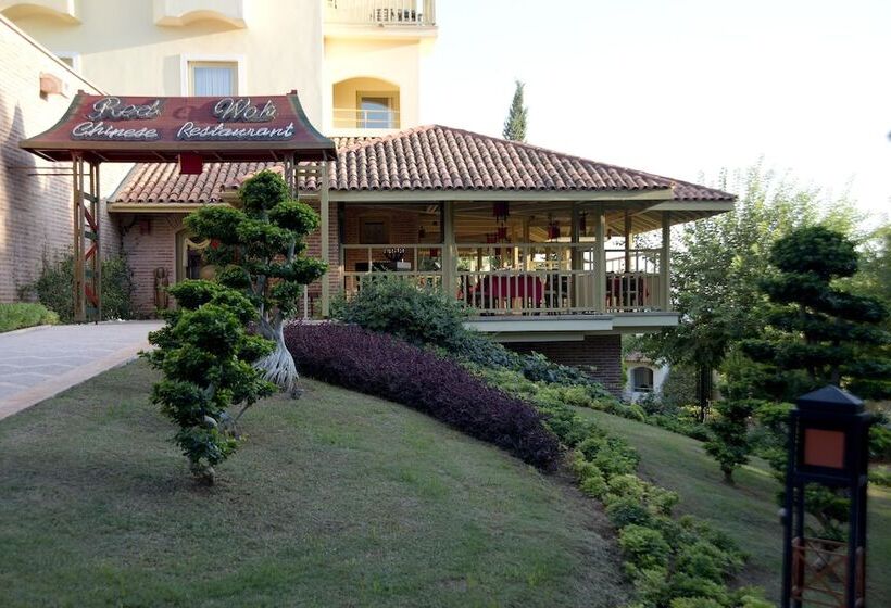 هتل Limak Arcadia Golf Resort Belek