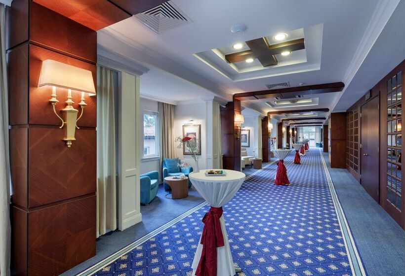 فندق Papillon Ayscha Resort & Spa