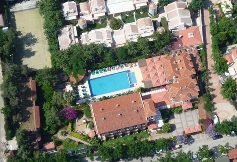 هتل Perdikia Beach