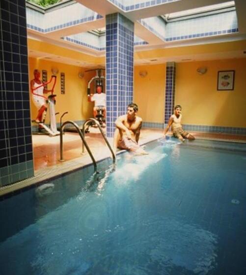 هتل Perdikia Beach