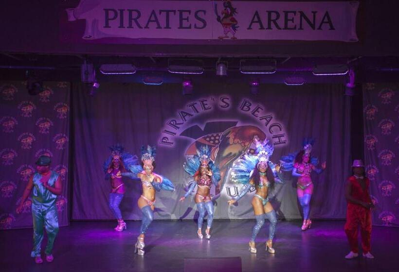 هتل Pirate S Beach Club