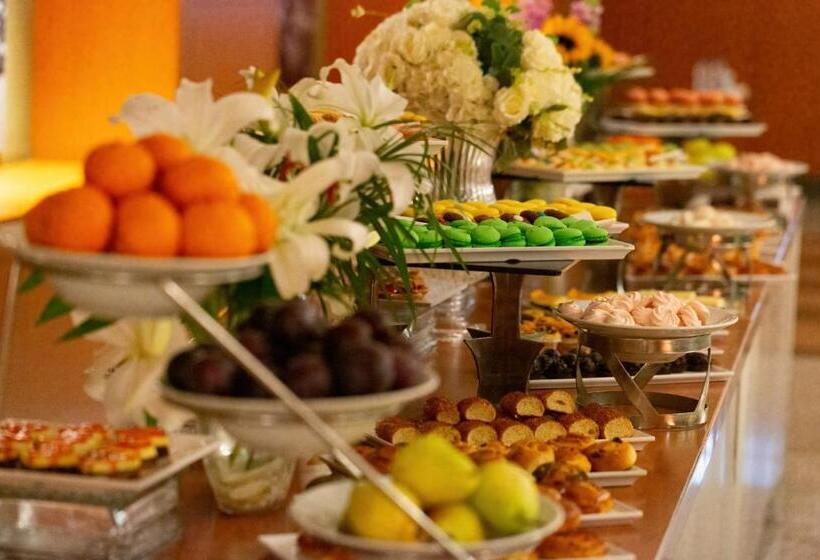 Fotos del hotel Point Hotel Taksim:  3