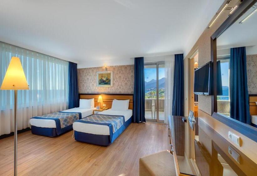 هتل Porto Bello Resort & Spa - All Inclusive