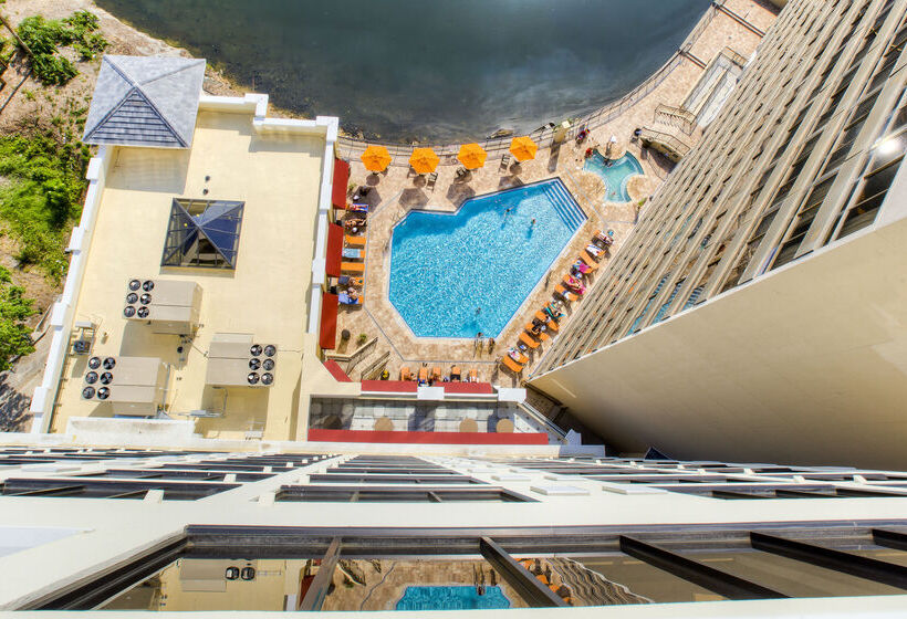 Fotos del hotel Ramada Plaza Resort & Suites By Wyndham Orlando Intl Drive:  17