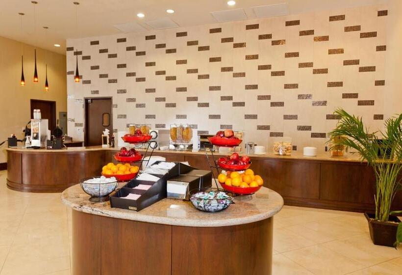 Fotos del hotel Ramada Plaza Resort & Suites By Wyndham Orlando Intl Drive:  28