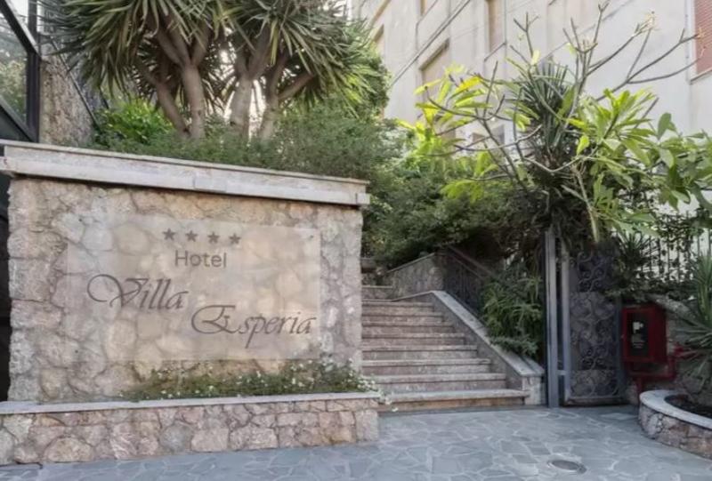 هتل Villa Esperia
