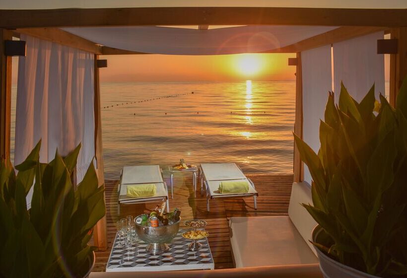 Doubletree By Hilton Antalya Kemer All Inclusive Resort