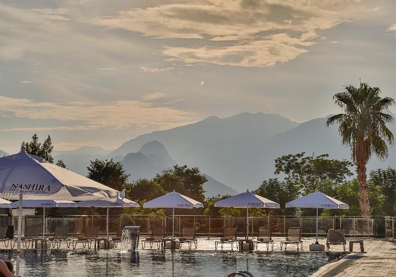 Nashira City Resort