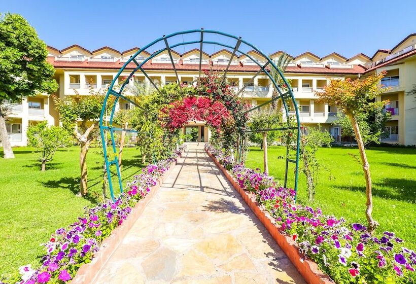 استراحتگاه Queen S Park Le Jardin