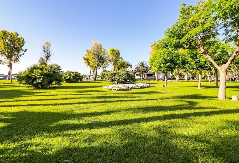 استراحتگاه Queen S Park Le Jardin