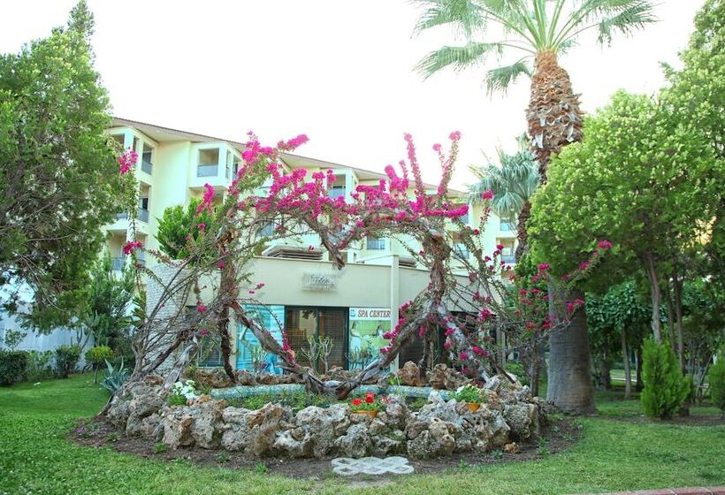 استراحتگاه Queen S Park Le Jardin
