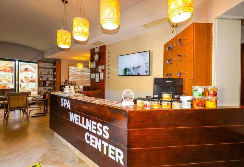 استراحتگاه Queen S Park Le Jardin