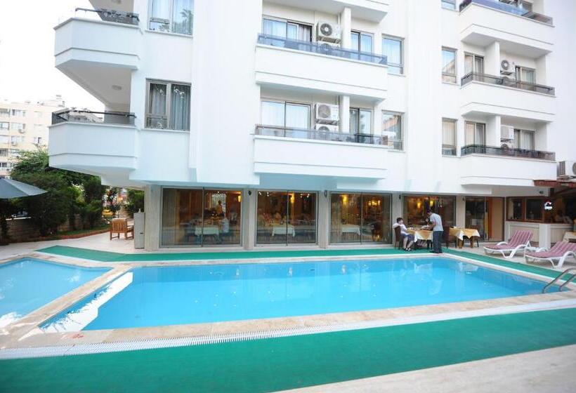 Suite Laguna Otel