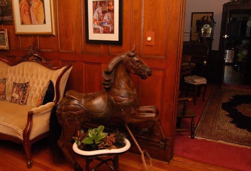 住宿加早餐  Mountain Laurel Inn